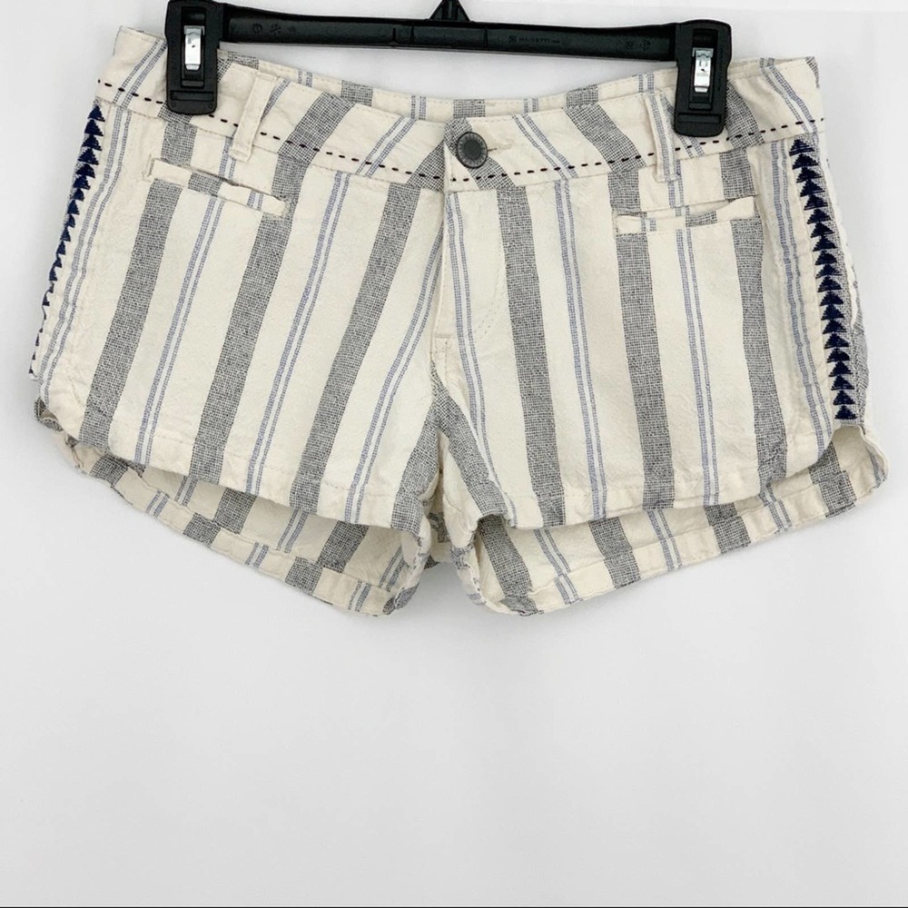 Mossimo Striped and Embroidered Shorts 7